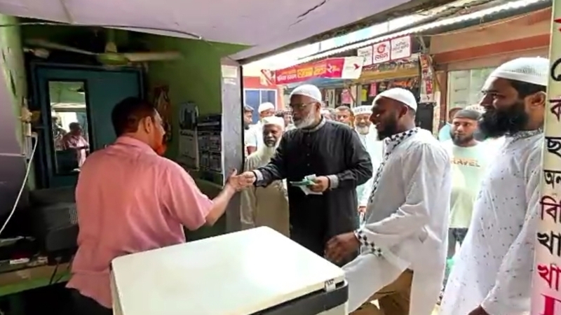 ঢাকা-১৮ আসনে জামায়াতে ইসলামীর প্রার্থী অধ্যক্ষ আশরাফুল হকের গণসংযোগ