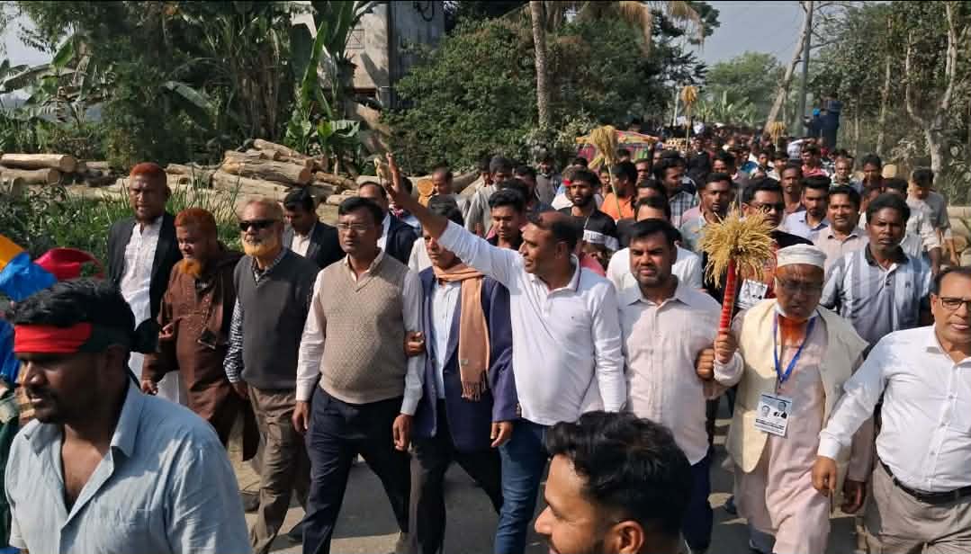 মানিকগঞ্জ -১ আসনের ধানের শীর্ষের মনোনীত প্রার্থীর জিন্নাহ কবিরের  নির্বাচনী প্রচারনা মিছিল অনুষ্ঠিত