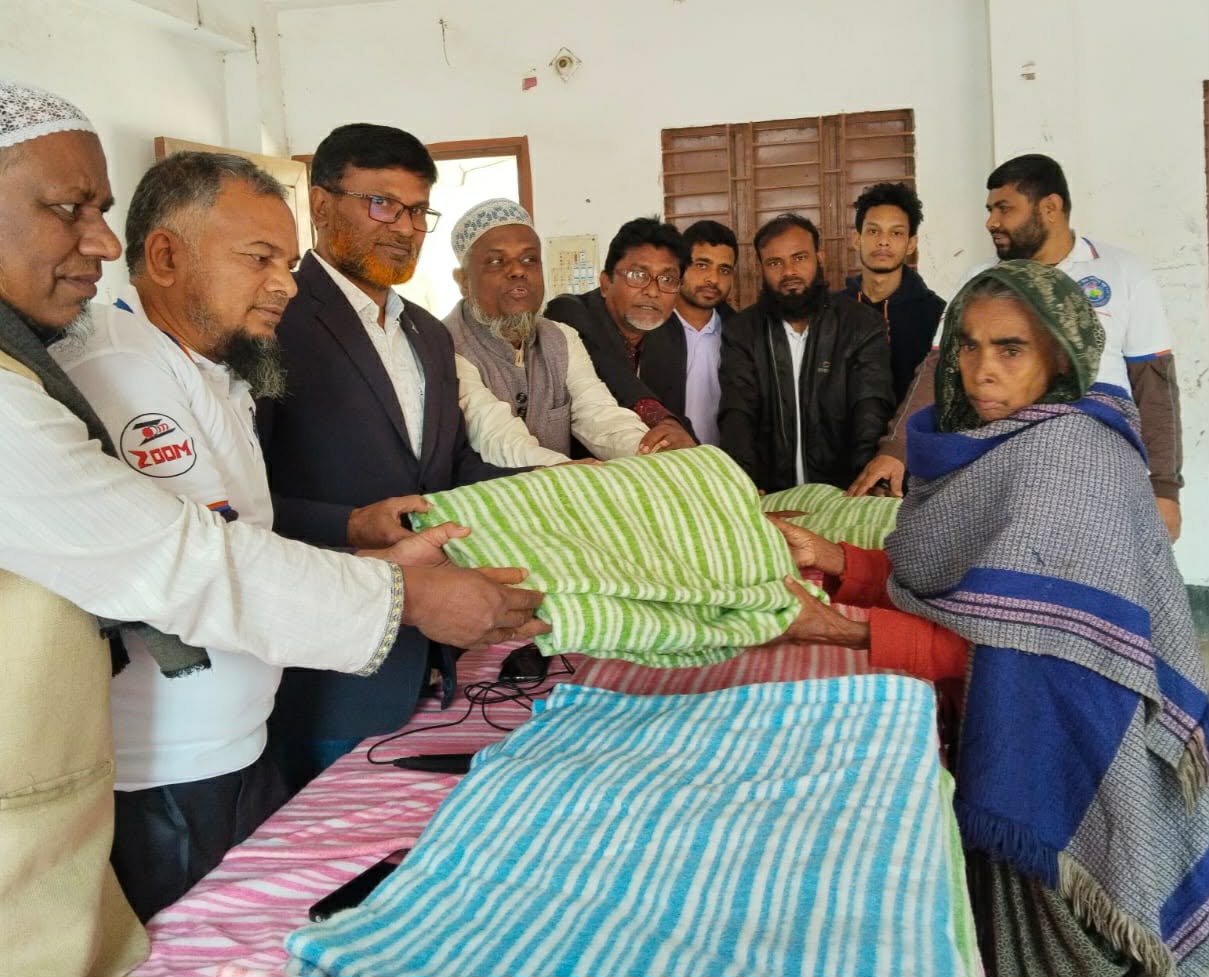 সিরাজগঞ্জ  সলঙ্গায় শীতার্তদের মাঝে কম্বল বিতরণ