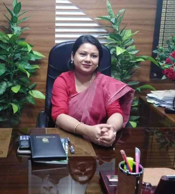 করোনা দুর্যোগের ভিতরে রাত-দিন ছুটে চলা ঝিনাইদহের হরিণাকুণ্ডর নারী ইউএনও সৈয়দা নাফিস সুলতানা।