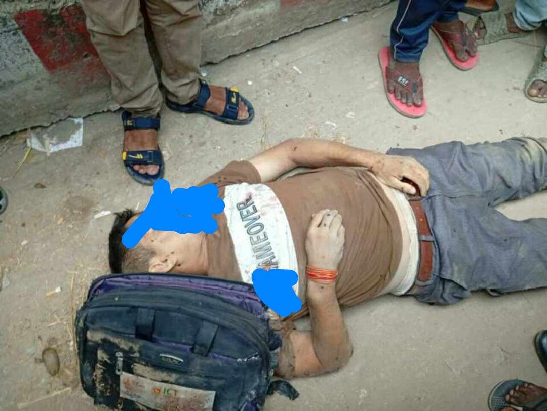 সিরাজগঞ্জে মোটরসাইকেল আরোহী নিহত।