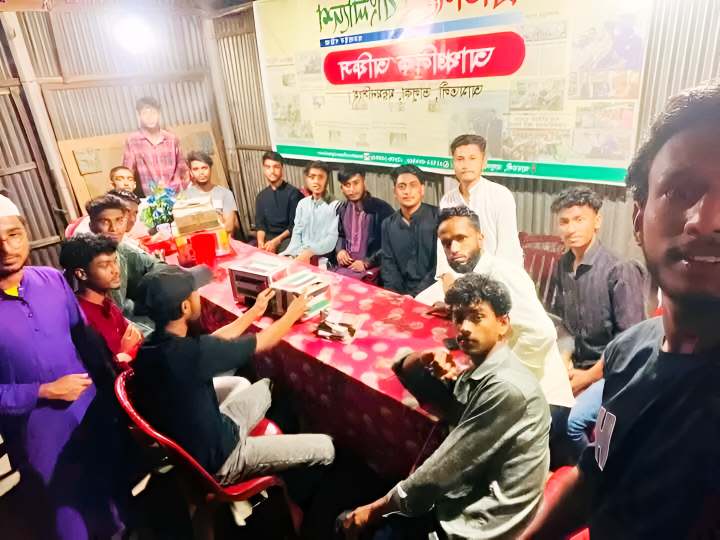 ভালুকার চার তরুণের মানবিক উদ্যোগে গাজায় খাবার পেল ১৫০ মানুষ