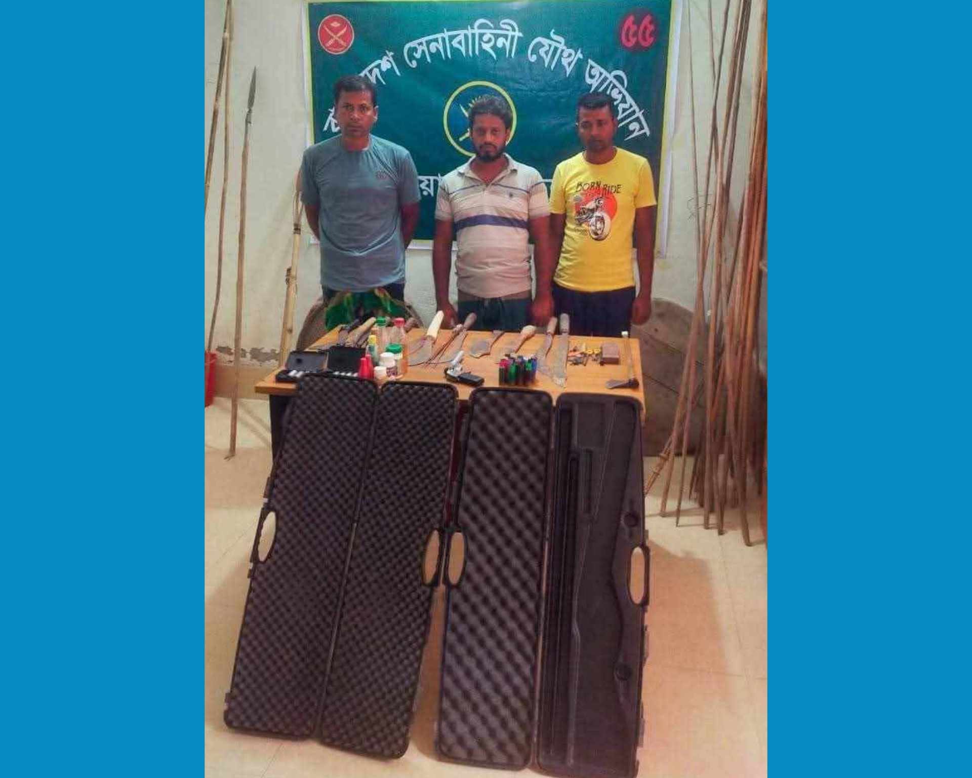 সেনাবাহিনীর যৌথ অভিযানে নড়াইল কালিয়া উপজেলায় পুরুলিয়া একটি দেশীয় তৈরী শুটারগান-গুলি ও দেশীয় অস্ত্র সহ গ্রেফতার-৩।