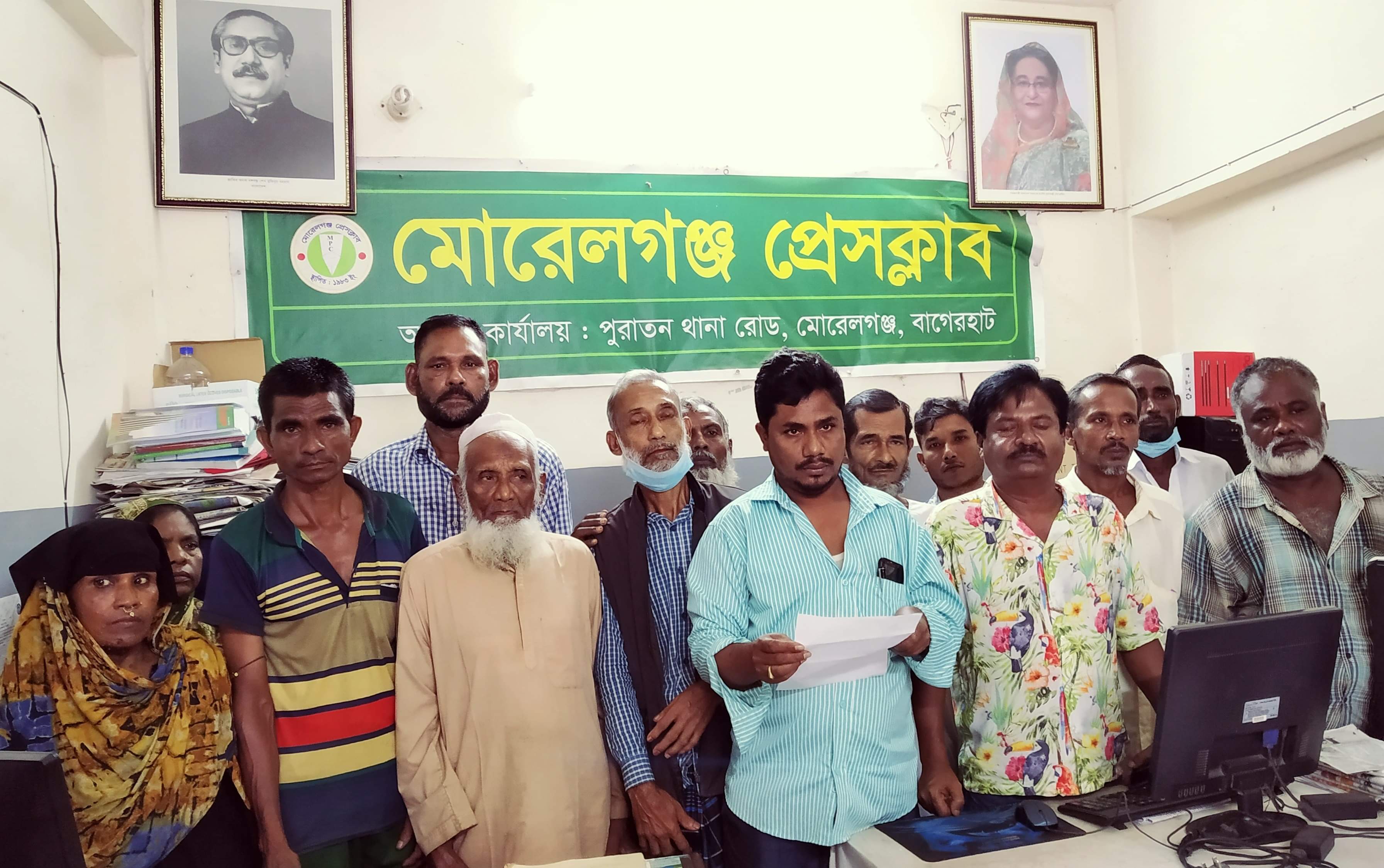যশোরের ডিবি পুলিশ কতৃক ২৯৩ বোতল ফেনসিডিলসহ আটক-০১।