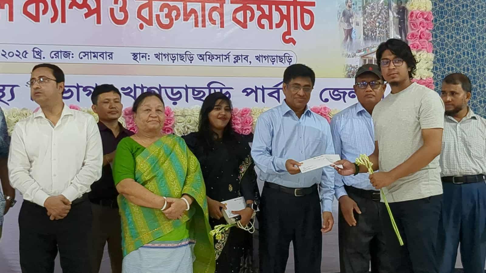 আমতলীতে ব্র্যাকের ডেঙ্গু ও চিকনগুনিয়া প্রতিরোধে ক্লিনিং   ক্যাম্পেইন অনুষ্ঠিত।