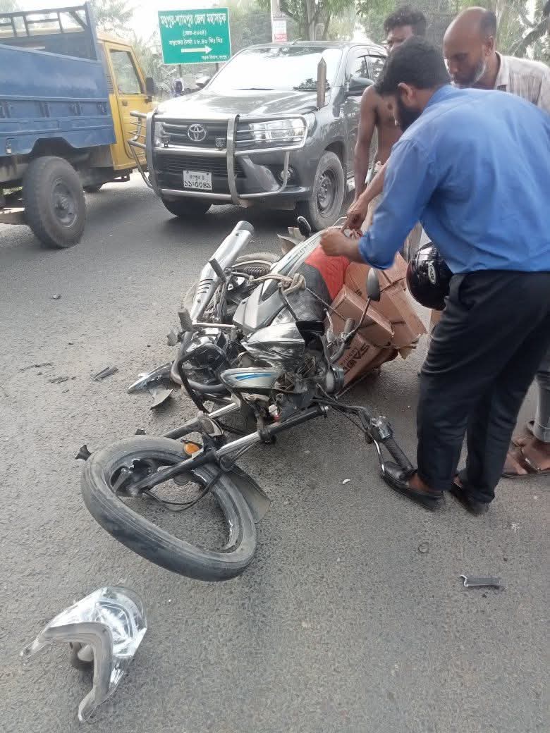বোর্ডঘর বাজারে মোটরসাইকেল–ট্রাক সংঘর্ষে আহত ১