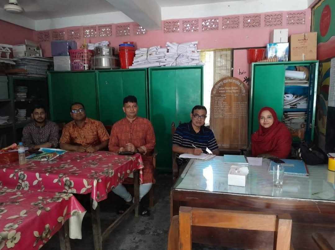 ৪০ নং দৌলতপুর মডেল সরকারি প্রাথমিক বিদ্যালয় পরিদর্শন।