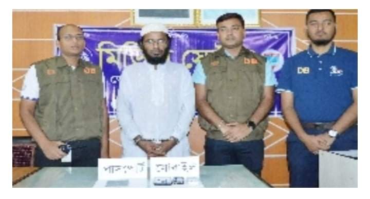 বেনাপোল সীমান্তে ওপারে ভারতের বনগাঁ লজে আসমা খুনের আসামি ঢাকায় গ্রেপ্তার।